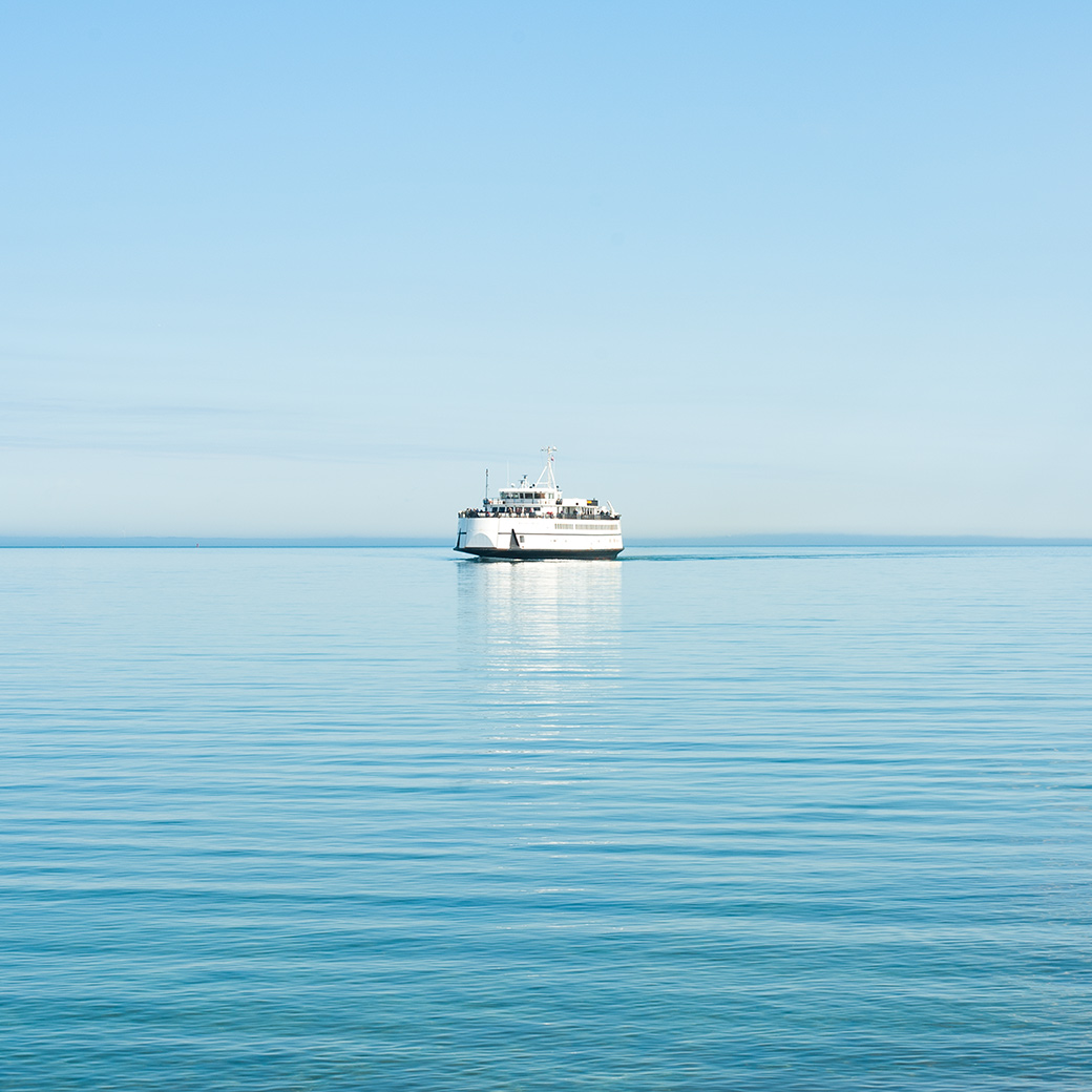 Ferry Martha's Vineyard