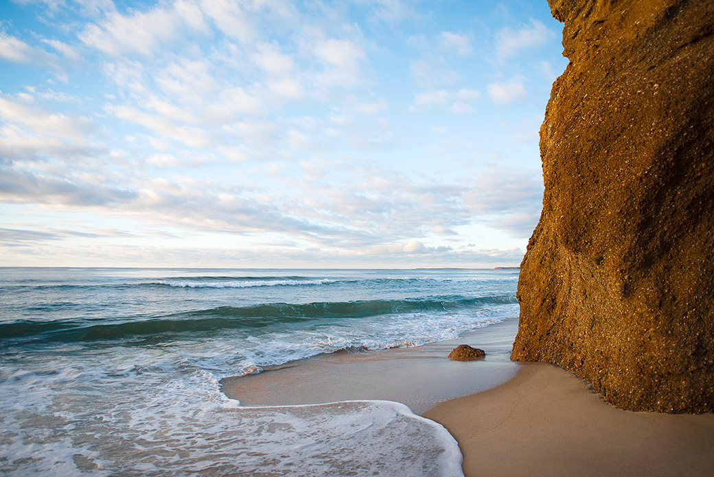 Lucy Vincent Beach IV 2015